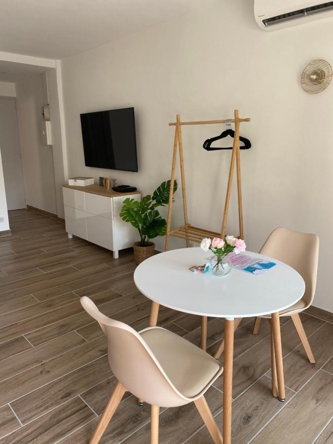 Mistral Gagnant - Parking Prive Apartment กาซีส์ ภายนอก รูปภาพ